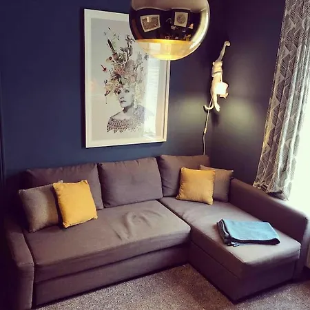 Handbridge In Chester Sleeps 7 With Bt Sports & Pac-Man Hough Green Exterior photo