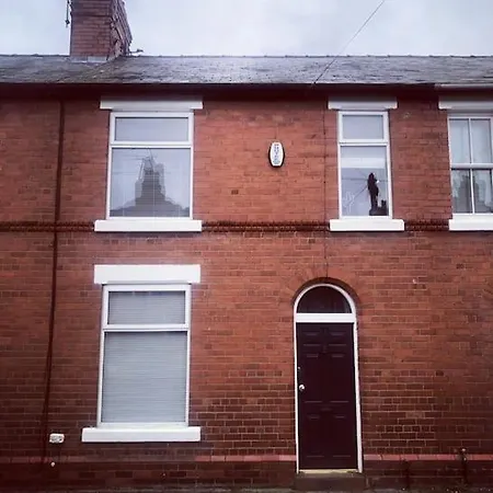 Handbridge In Chester Sleeps 7 With Bt Sports & Pac-Man Hough Green Exterior photo